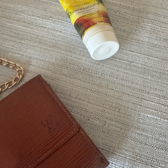 Louis Vuitton Authentic Belt Bag/ Crossbody Black Leather 7”x5x1 1/2”. - Picture 13 of 16